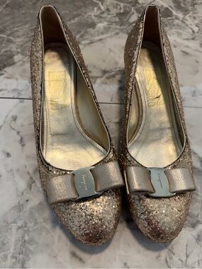 Salvatore Ferragamo Gold Glitter Vara Bow Low Heels 7.5